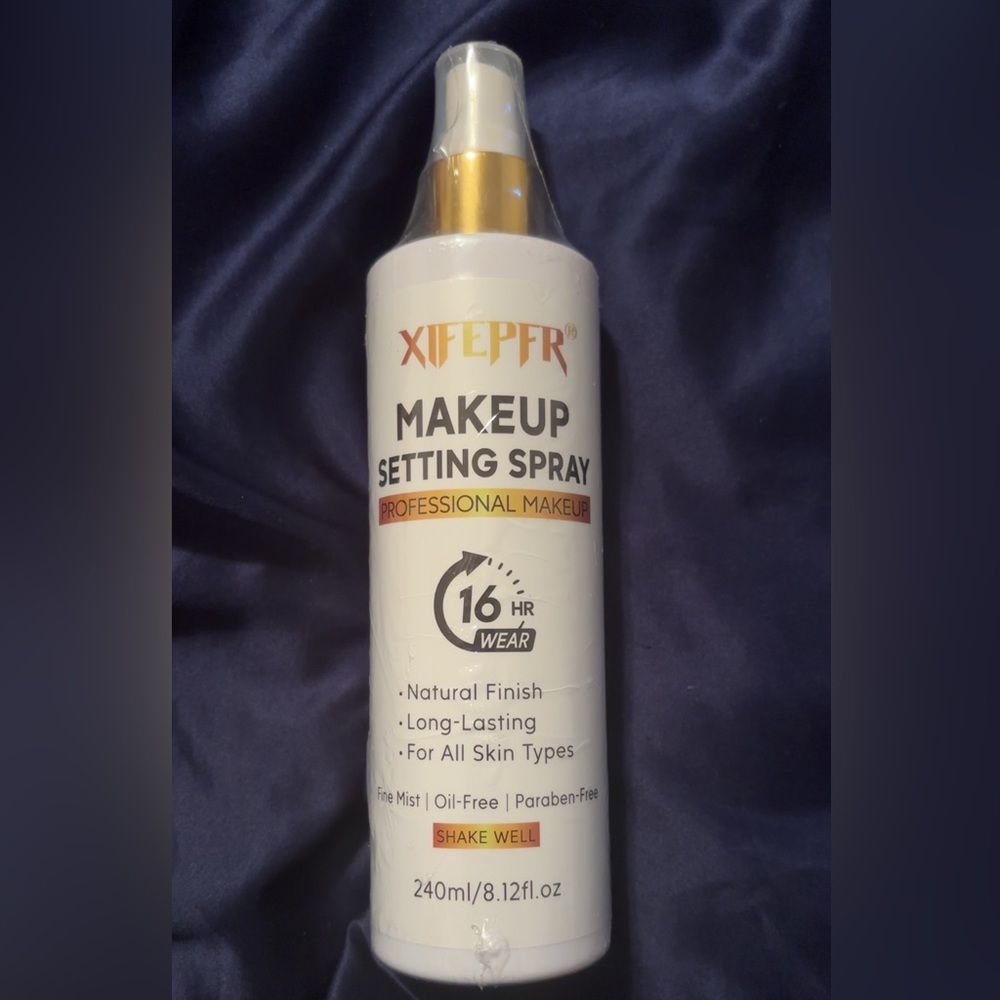 16 hour Makeup Setting Spray - Long-Lasting Natural Finish - Picture 1 of 7